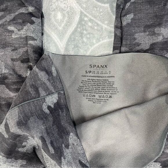 Spanx Look At Me Now Full Length Leggings - Picture 4 of 6